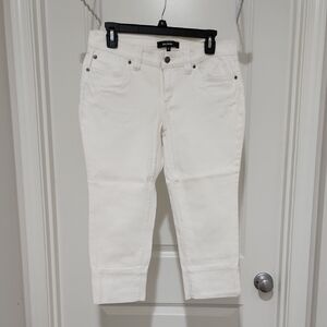 Daisy Fuentes Cream Ankle Jeans